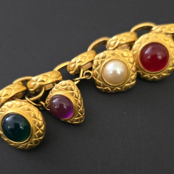 Vintage Gold Tone Multi-Color Charm Bracelet - Picture 5 of 8